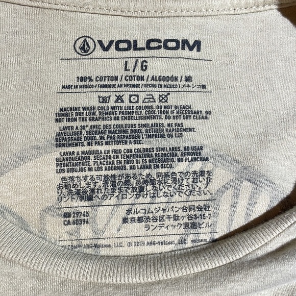 Volcom Mens RIP Livin Till Death Shirt - Picture 3 of 3